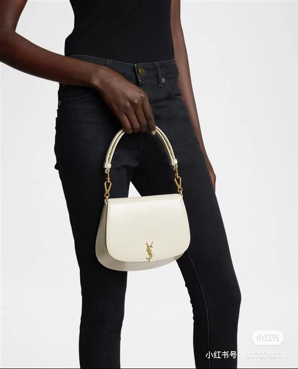 2026224192625724 800